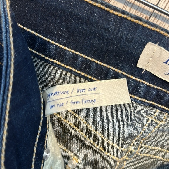 Hudson flare bottom jeans - Picture 6 of 6
